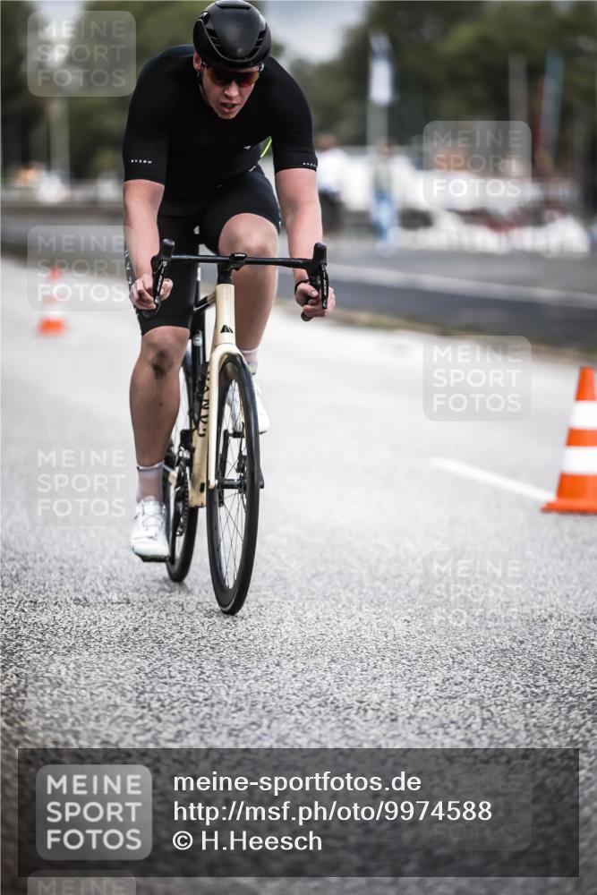 16.08.2026 - KN Förde Triathlon 2026 H.Heesch http://msf.ph/oto/9974588 16.08.2026 11:02:58 Radfahren 221, 312, 337, 341, 373 meine-sportfotos.de
