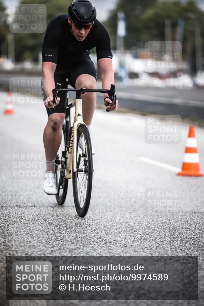 16.08.2026 - KN Förde Triathlon 2026 H.Heesch http://msf.ph/oto/9974589 16.08.2026 11:02:58 Radfahren 221, 312, 337, 341, 373 meine-sportfotos.de