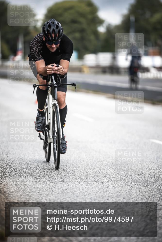 16.08.2026 - KN Förde Triathlon 2026 H.Heesch http://msf.ph/oto/9974597 16.08.2026 11:03:27 Radfahren 323 meine-sportfotos.de