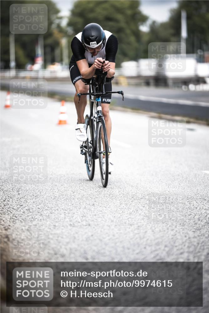 16.08.2026 - KN Förde Triathlon 2026 H.Heesch http://msf.ph/oto/9974615 16.08.2026 11:03:52 Radfahren 310 meine-sportfotos.de