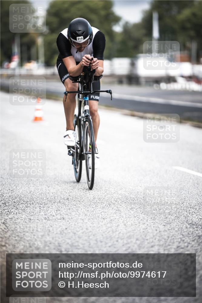 16.08.2026 - KN Förde Triathlon 2026 H.Heesch http://msf.ph/oto/9974617 16.08.2026 11:03:52 Radfahren 310 meine-sportfotos.de
