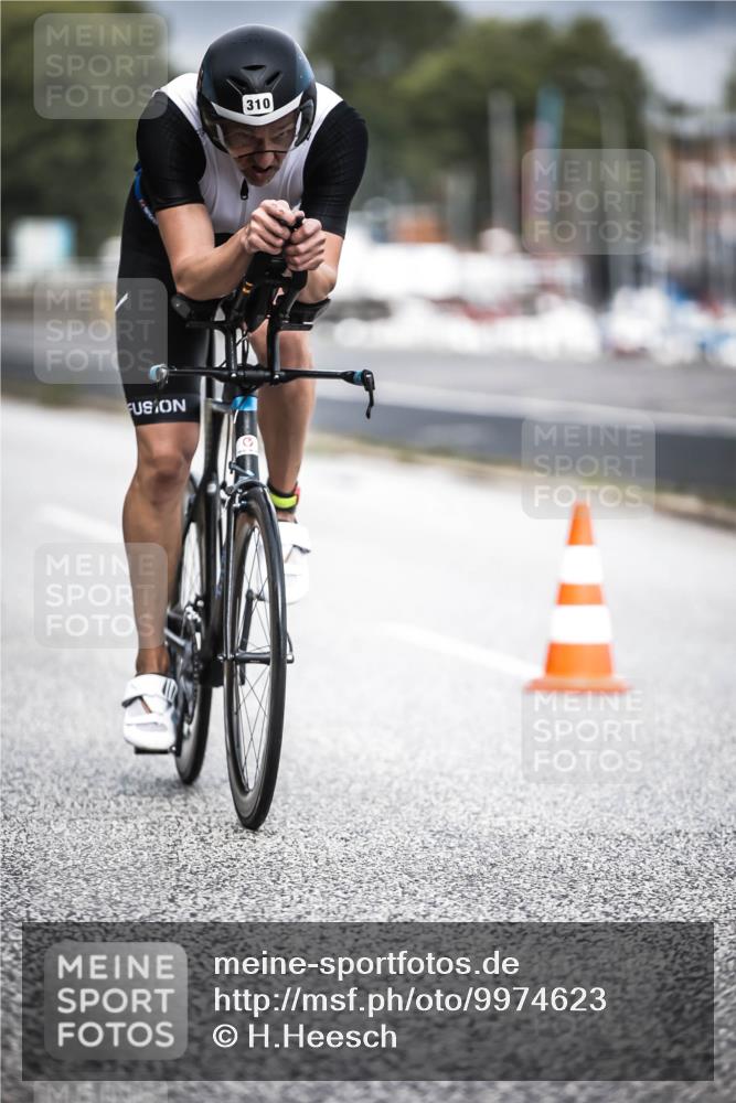 16.08.2026 - KN Förde Triathlon 2026 H.Heesch http://msf.ph/oto/9974623 16.08.2026 11:03:53 Radfahren 310 meine-sportfotos.de