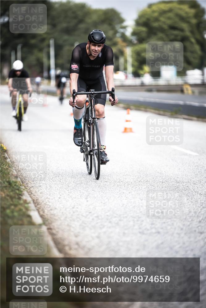 16.08.2026 - KN Förde Triathlon 2026 H.Heesch http://msf.ph/oto/9974659 16.08.2026 11:04:16 Radfahren 309, 329, 340 meine-sportfotos.de