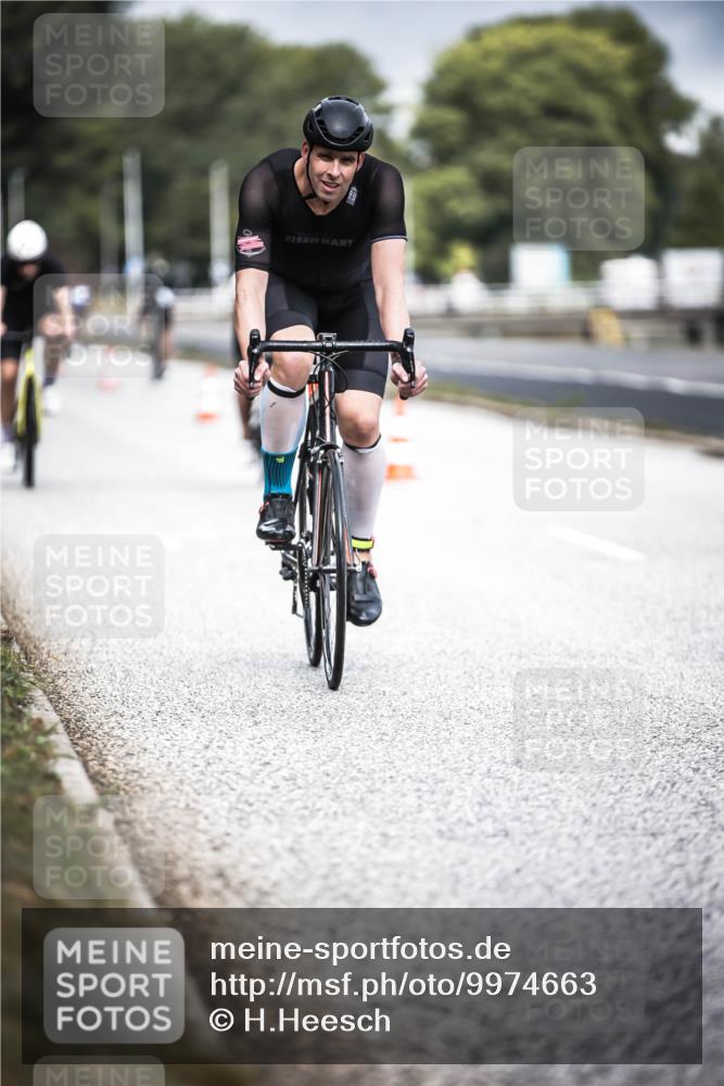 16.08.2026 - KN Förde Triathlon 2026 H.Heesch http://msf.ph/oto/9974663 16.08.2026 11:04:16 Radfahren 309, 329, 340 meine-sportfotos.de