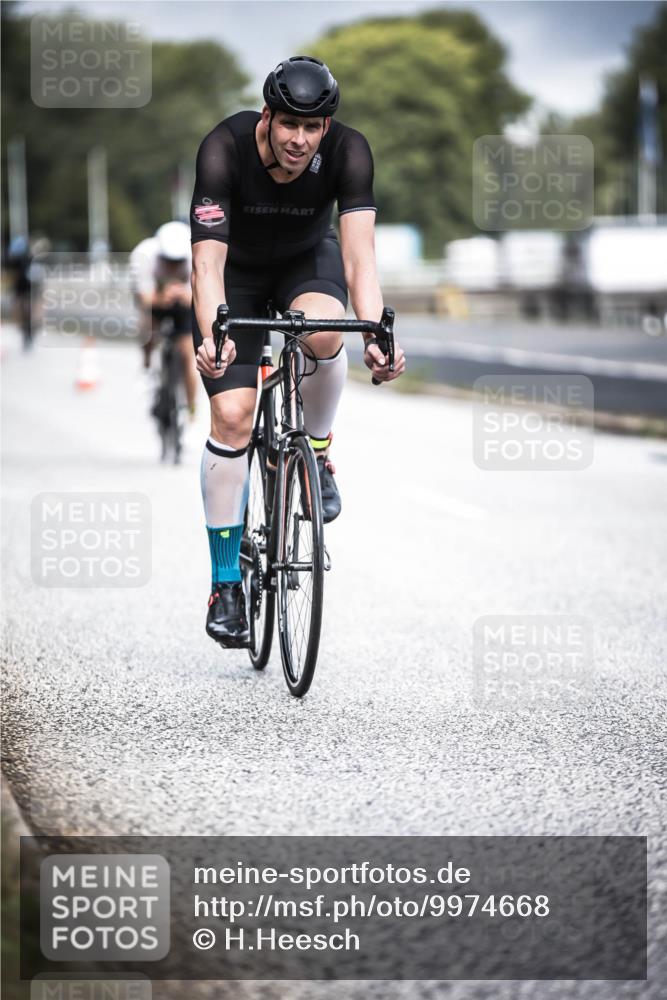 16.08.2026 - KN Förde Triathlon 2026 H.Heesch http://msf.ph/oto/9974668 16.08.2026 11:04:16 Radfahren 309, 329, 340 meine-sportfotos.de