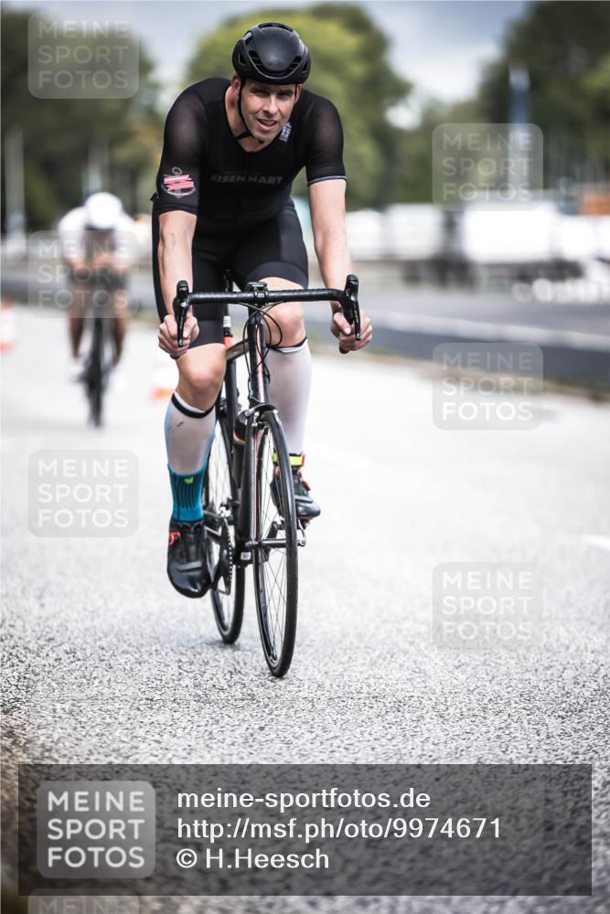 16.08.2026 - KN Förde Triathlon 2026 H.Heesch http://msf.ph/oto/9974671 16.08.2026 11:04:16 Radfahren 309, 329, 340 meine-sportfotos.de