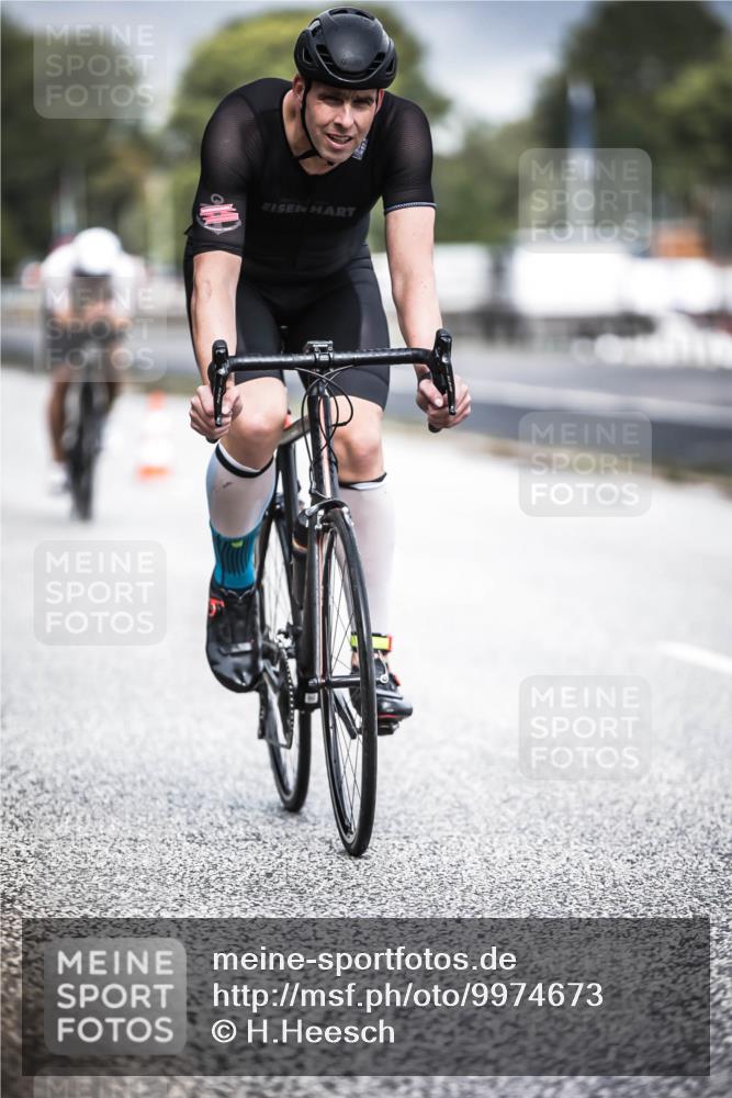 16.08.2026 - KN Förde Triathlon 2026 H.Heesch http://msf.ph/oto/9974673 16.08.2026 11:04:17 Radfahren 309, 329, 340 meine-sportfotos.de