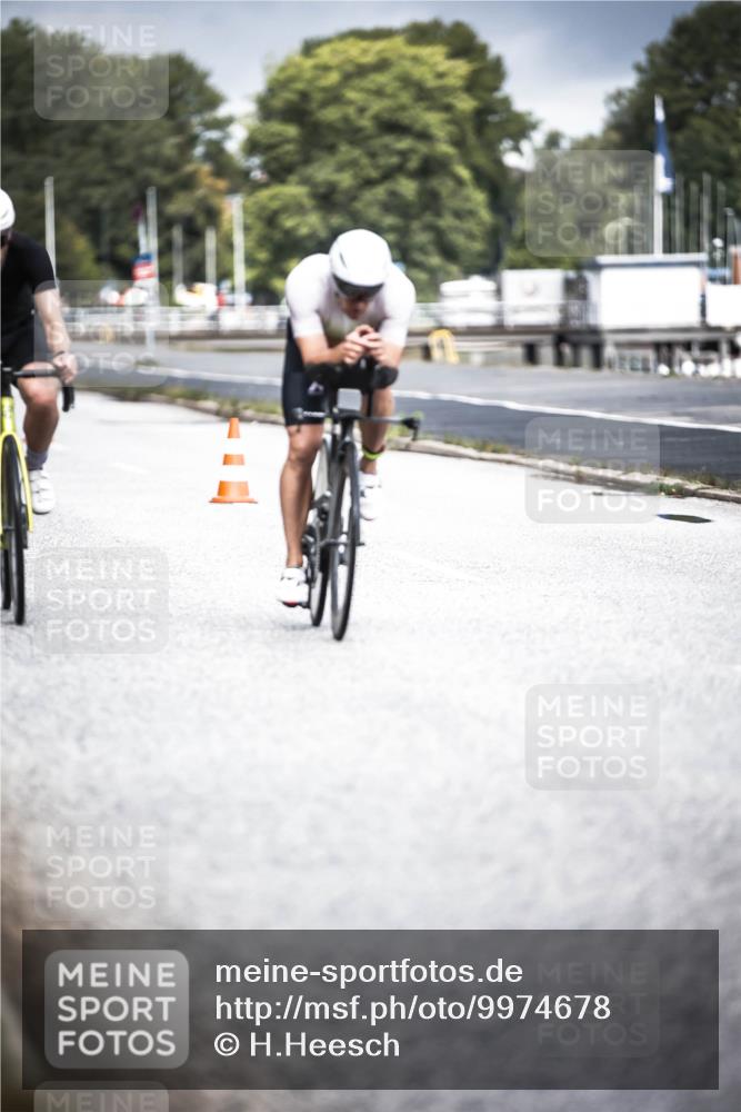 16.08.2026 - KN Förde Triathlon 2026 H.Heesch http://msf.ph/oto/9974678 16.08.2026 11:04:17 Radfahren 309, 329, 340 meine-sportfotos.de