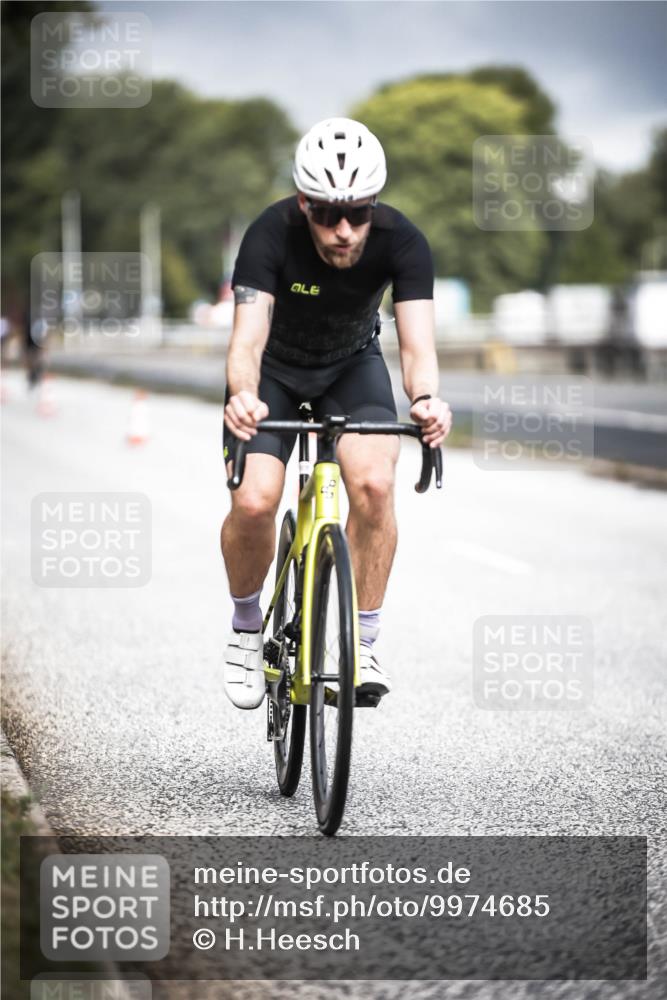 16.08.2026 - KN Förde Triathlon 2026 H.Heesch http://msf.ph/oto/9974685 16.08.2026 11:04:18 Radfahren 309, 329, 340 meine-sportfotos.de