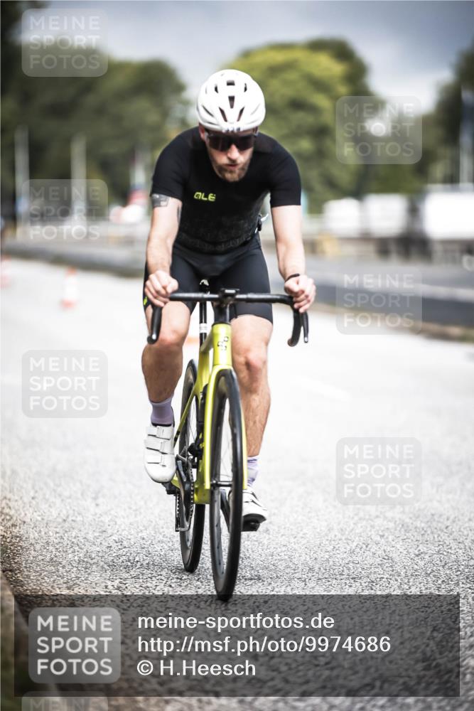 16.08.2026 - KN Förde Triathlon 2026 H.Heesch http://msf.ph/oto/9974686 16.08.2026 11:04:18 Radfahren 309, 329, 340 meine-sportfotos.de