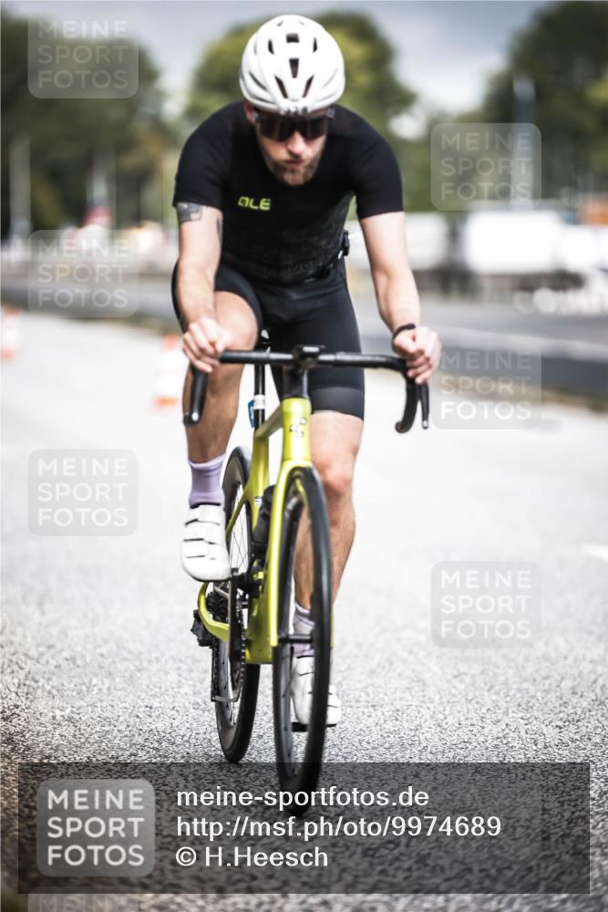 16.08.2026 - KN Förde Triathlon 2026 H.Heesch http://msf.ph/oto/9974689 16.08.2026 11:04:18 Radfahren 309, 329, 340 meine-sportfotos.de