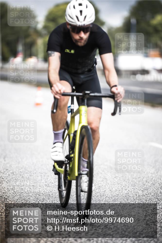 16.08.2026 - KN Förde Triathlon 2026 H.Heesch http://msf.ph/oto/9974690 16.08.2026 11:04:18 Radfahren 309, 329, 340 meine-sportfotos.de