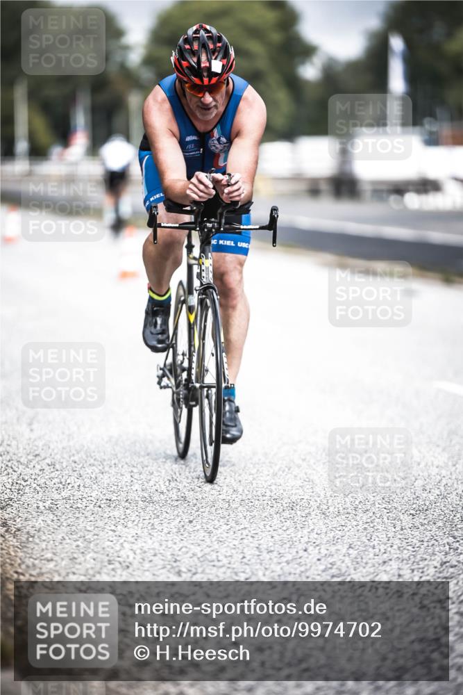 16.08.2026 - KN Förde Triathlon 2026 H.Heesch http://msf.ph/oto/9974702 16.08.2026 11:04:32 Radfahren 321, 327 meine-sportfotos.de