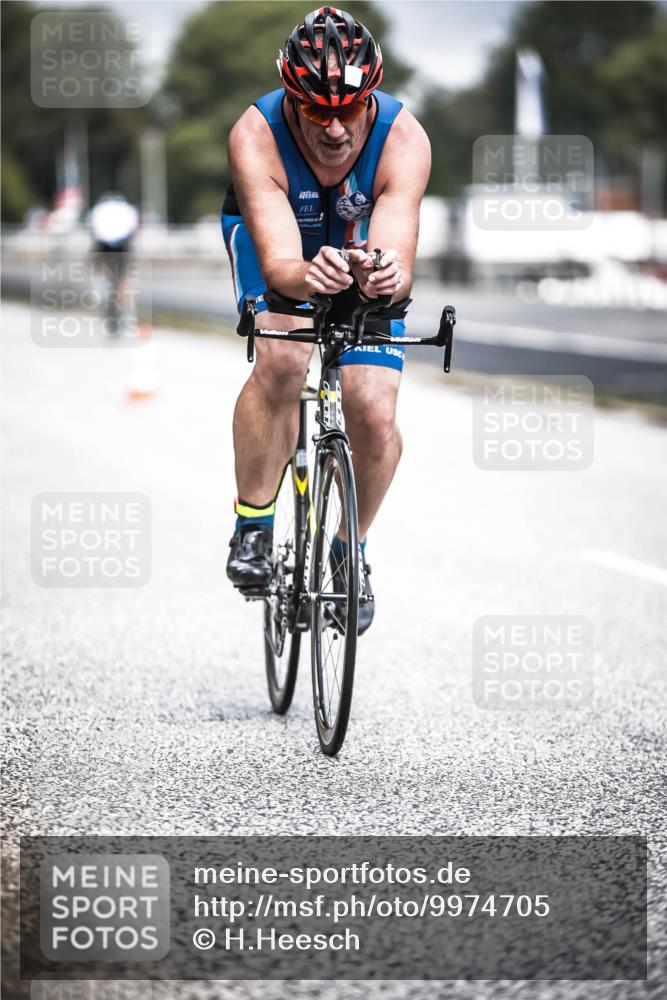 16.08.2026 - KN Förde Triathlon 2026 H.Heesch http://msf.ph/oto/9974705 16.08.2026 11:04:33 Radfahren 321, 327 meine-sportfotos.de