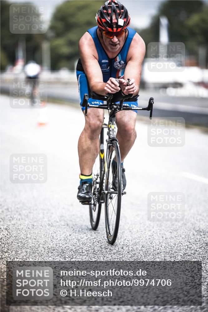 16.08.2026 - KN Förde Triathlon 2026 H.Heesch http://msf.ph/oto/9974706 16.08.2026 11:04:33 Radfahren 321, 327 meine-sportfotos.de