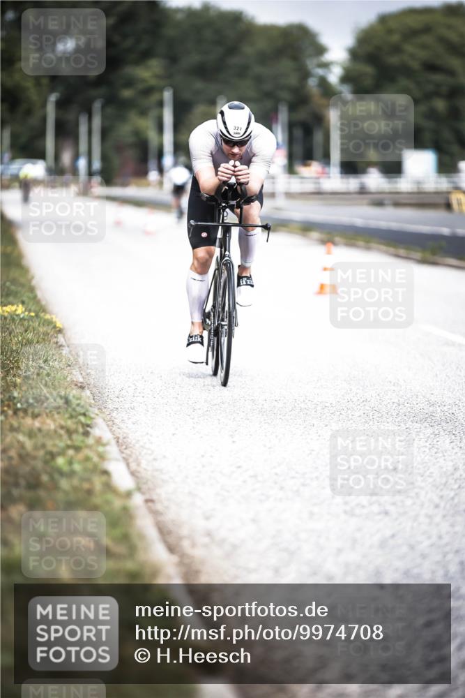 16.08.2026 - KN Förde Triathlon 2026 H.Heesch http://msf.ph/oto/9974708 16.08.2026 11:04:36 Radfahren 321 meine-sportfotos.de