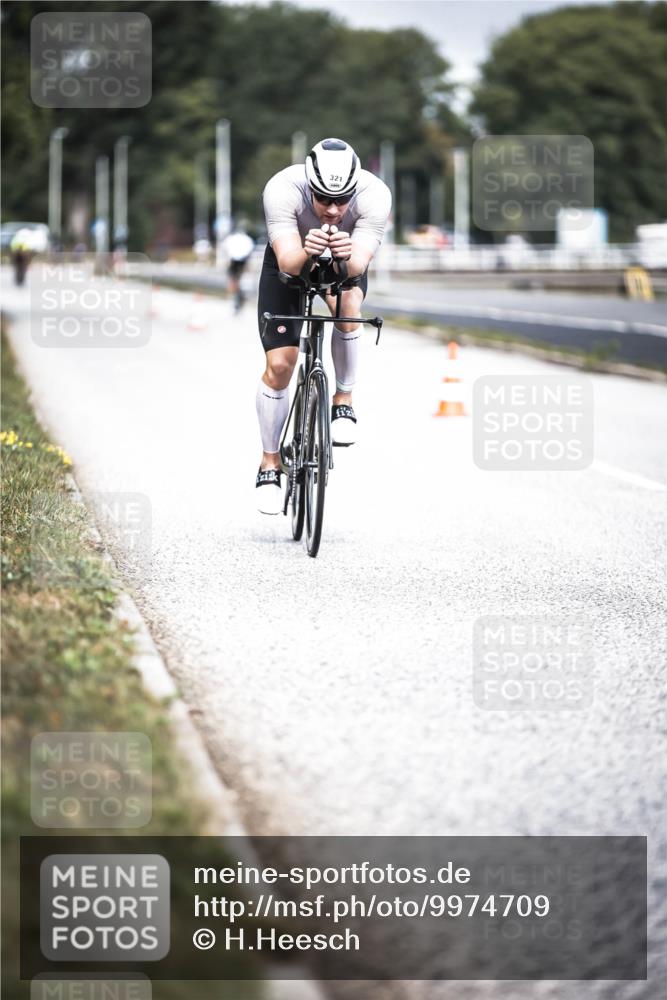 16.08.2026 - KN Förde Triathlon 2026 H.Heesch http://msf.ph/oto/9974709 16.08.2026 11:04:36 Radfahren 321 meine-sportfotos.de