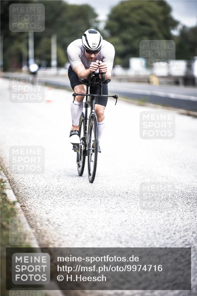 16.08.2026 - KN Förde Triathlon 2026 H.Heesch http://msf.ph/oto/9974716 16.08.2026 11:04:37 Radfahren 321 meine-sportfotos.de