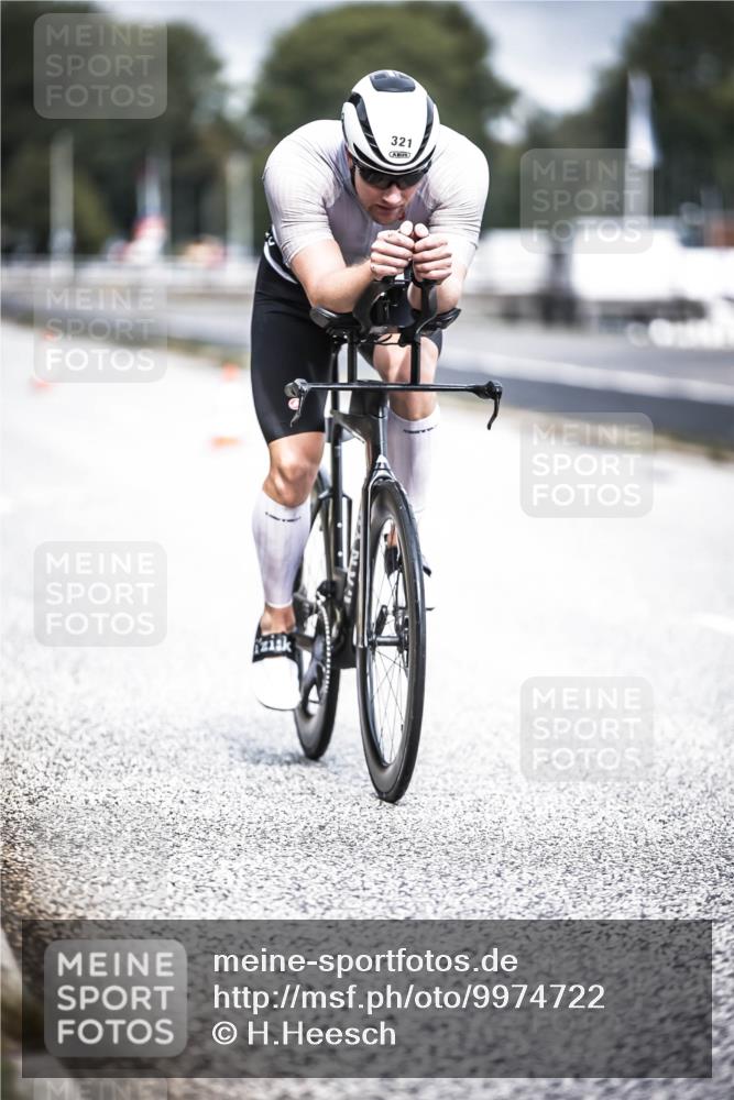 16.08.2026 - KN Förde Triathlon 2026 H.Heesch http://msf.ph/oto/9974722 16.08.2026 11:04:37 Radfahren 321 meine-sportfotos.de