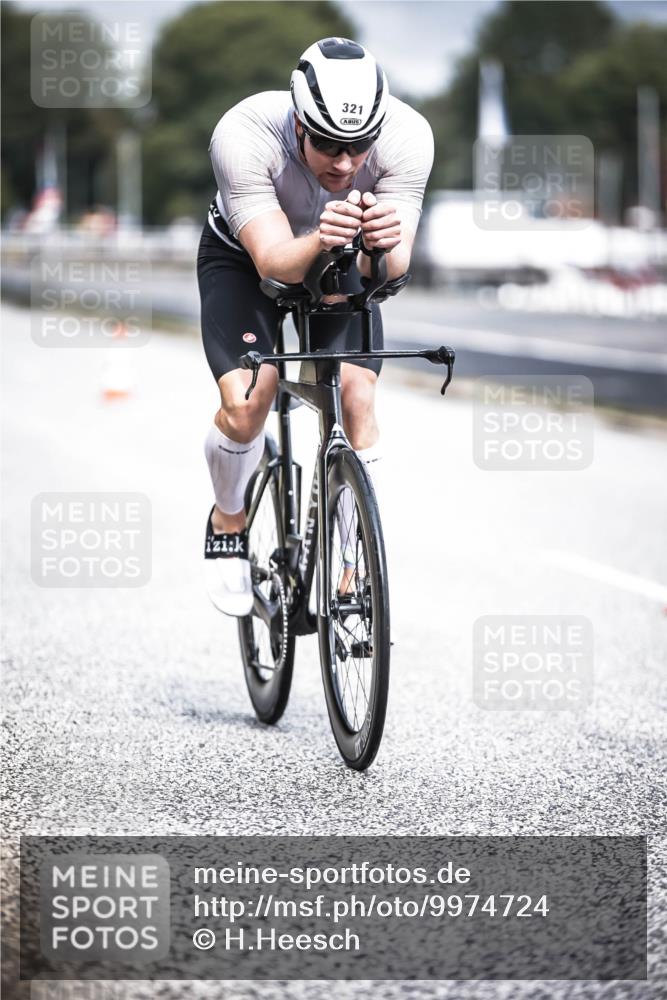 16.08.2026 - KN Förde Triathlon 2026 H.Heesch http://msf.ph/oto/9974724 16.08.2026 11:04:37 Radfahren 321 meine-sportfotos.de