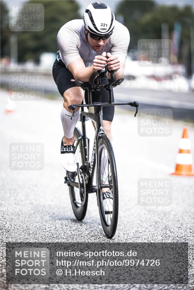 16.08.2026 - KN Förde Triathlon 2026 H.Heesch http://msf.ph/oto/9974726 16.08.2026 11:04:37 Radfahren 321 meine-sportfotos.de