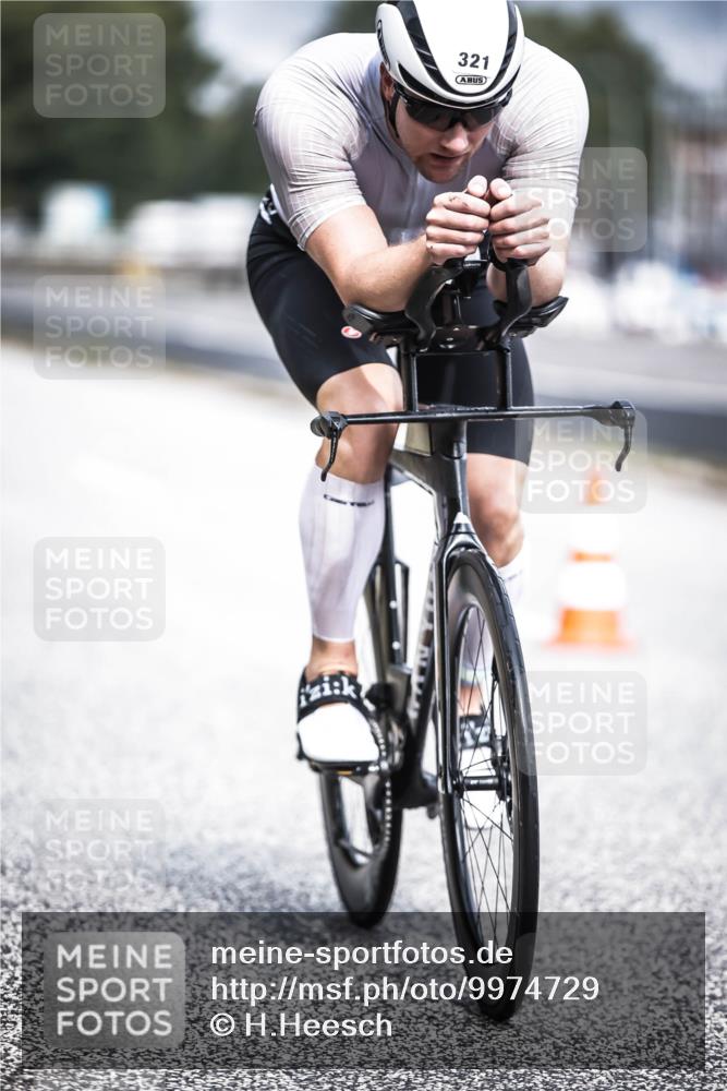 16.08.2026 - KN Förde Triathlon 2026 H.Heesch http://msf.ph/oto/9974729 16.08.2026 11:04:37 Radfahren 321 meine-sportfotos.de
