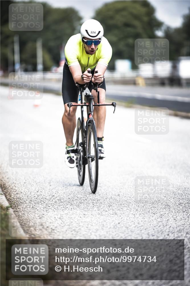 16.08.2026 - KN Förde Triathlon 2026 H.Heesch http://msf.ph/oto/9974734 16.08.2026 11:04:48 Radfahren 324, 336 meine-sportfotos.de