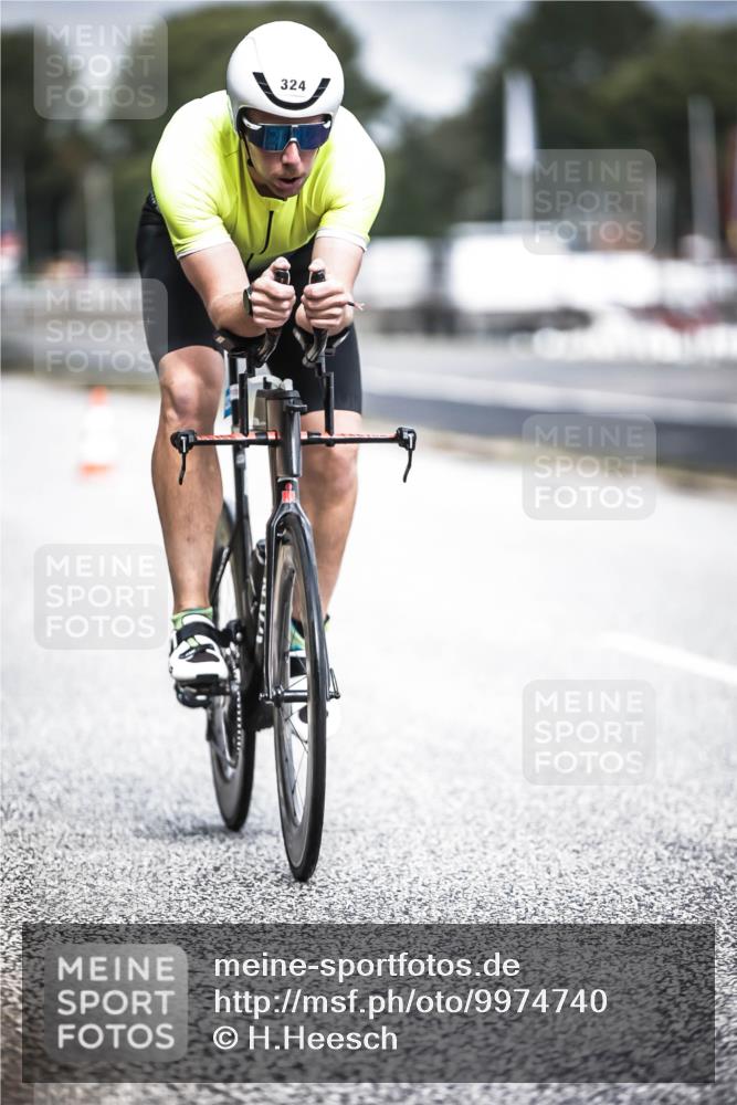 16.08.2026 - KN Förde Triathlon 2026 H.Heesch http://msf.ph/oto/9974740 16.08.2026 11:04:49 Radfahren 324, 336 meine-sportfotos.de
