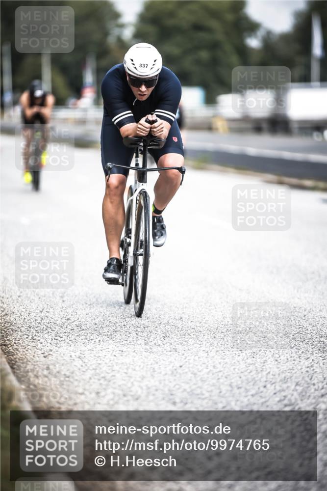 16.08.2026 - KN Förde Triathlon 2026 H.Heesch http://msf.ph/oto/9974765 16.08.2026 11:05:05 Radfahren 328, 337, 358, 373 meine-sportfotos.de