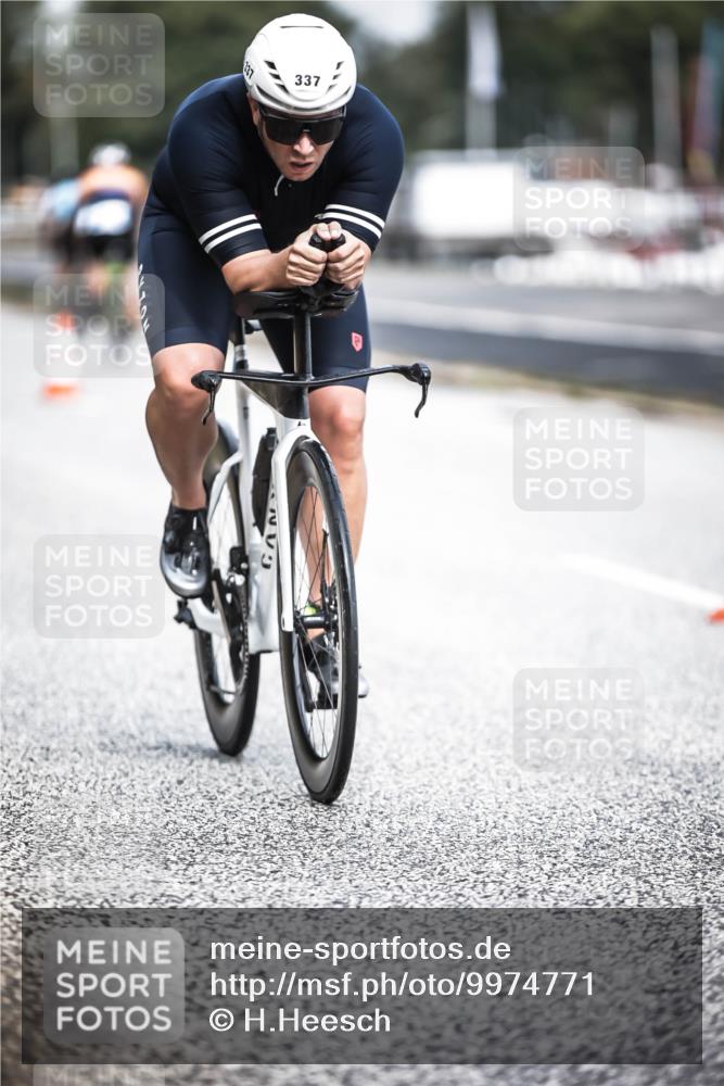 16.08.2026 - KN Förde Triathlon 2026 H.Heesch http://msf.ph/oto/9974771 16.08.2026 11:05:05 Radfahren 328, 337, 358, 373 meine-sportfotos.de