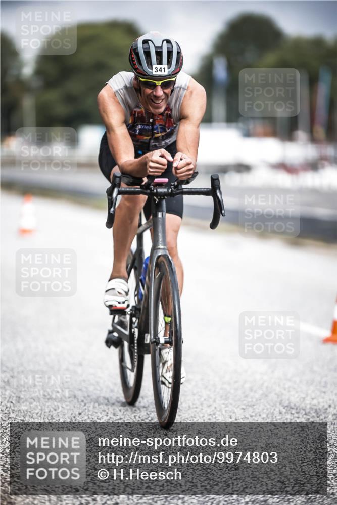 16.08.2026 - KN Förde Triathlon 2026 H.Heesch http://msf.ph/oto/9974803 16.08.2026 11:05:18 Radfahren 341, 350, 355, 367 meine-sportfotos.de