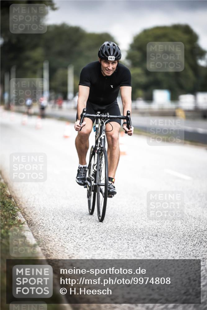 16.08.2026 - KN Förde Triathlon 2026 H.Heesch http://msf.ph/oto/9974808 16.08.2026 11:06:18 Radfahren 339, 363 meine-sportfotos.de