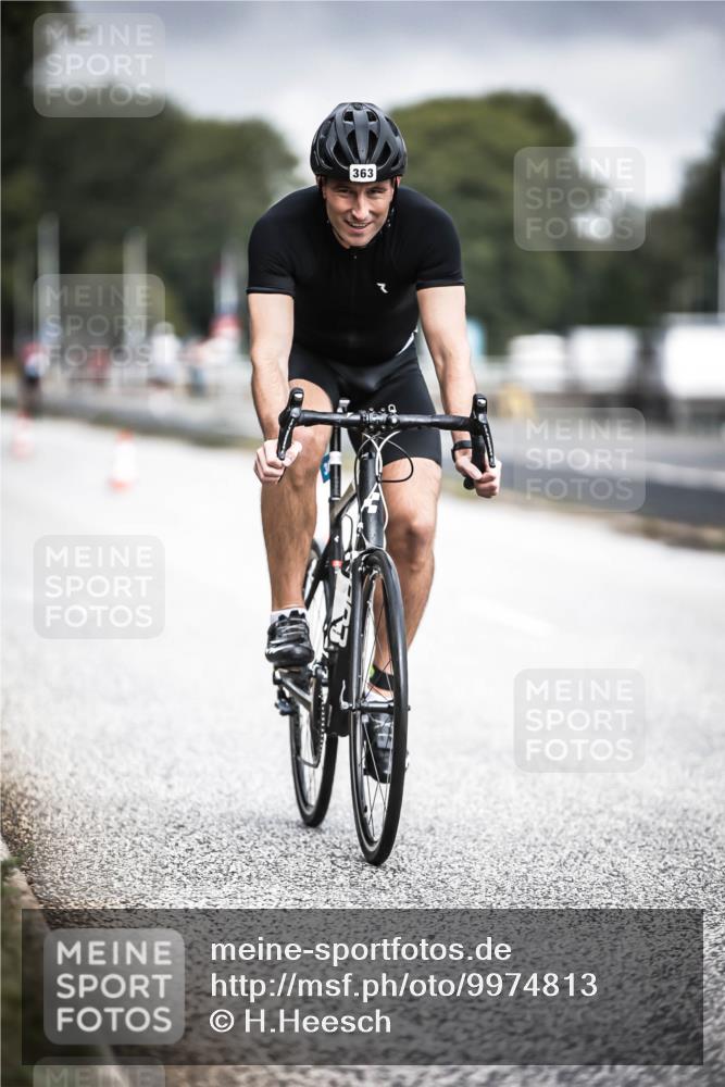 16.08.2026 - KN Förde Triathlon 2026 H.Heesch http://msf.ph/oto/9974813 16.08.2026 11:06:19 Radfahren 339, 363 meine-sportfotos.de