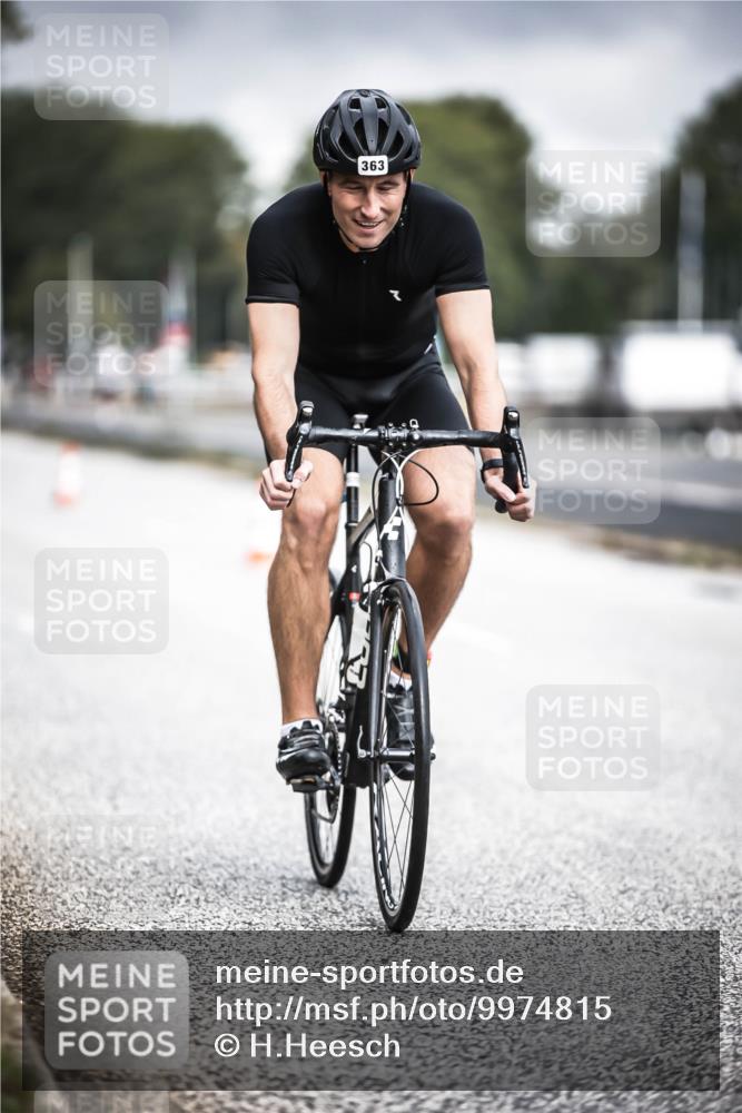 16.08.2026 - KN Förde Triathlon 2026 H.Heesch http://msf.ph/oto/9974815 16.08.2026 11:06:19 Radfahren 339, 363 meine-sportfotos.de