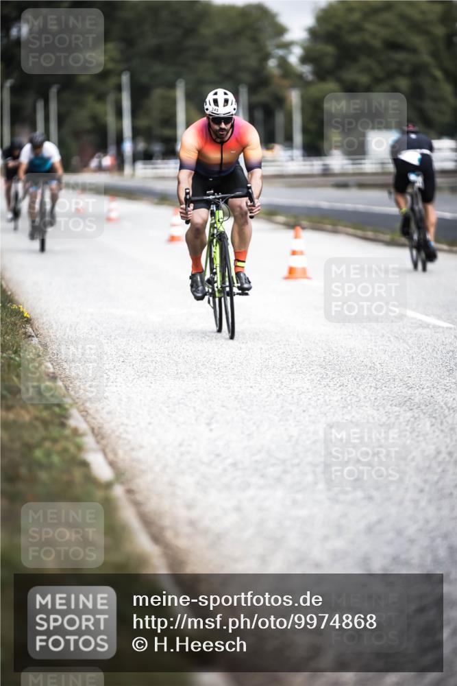 16.08.2026 - KN Förde Triathlon 2026 H.Heesch http://msf.ph/oto/9974868 16.08.2026 11:07:18 Radfahren 302, 304, 306, 322, 345, 348, 356, 371 meine-sportfotos.de
