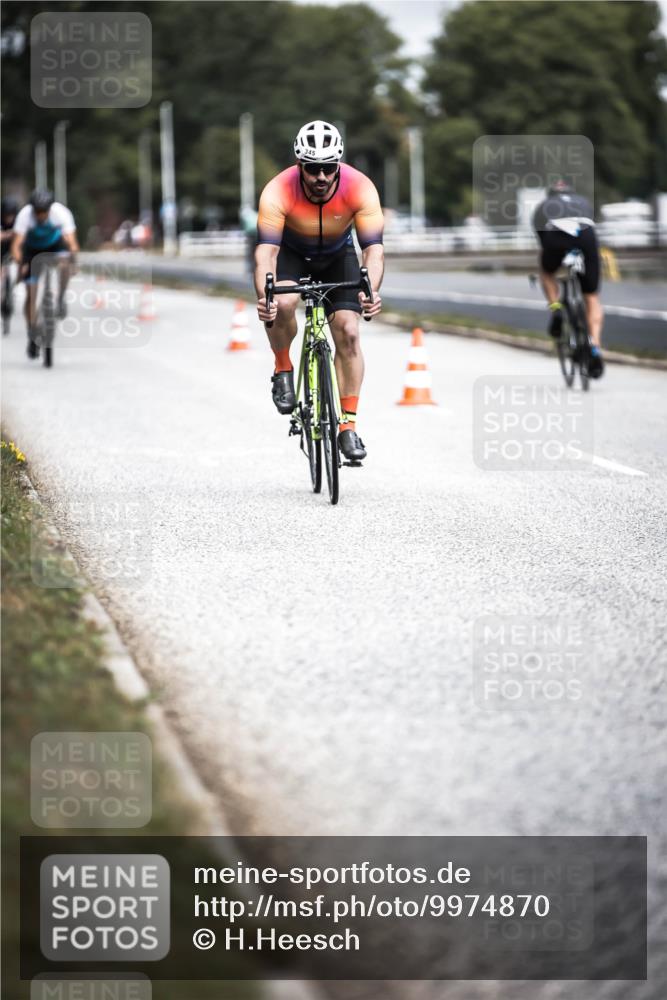 16.08.2026 - KN Förde Triathlon 2026 H.Heesch http://msf.ph/oto/9974870 16.08.2026 11:07:19 Radfahren 302, 304, 306, 322, 328, 345, 348, 356, 371 meine-sportfotos.de