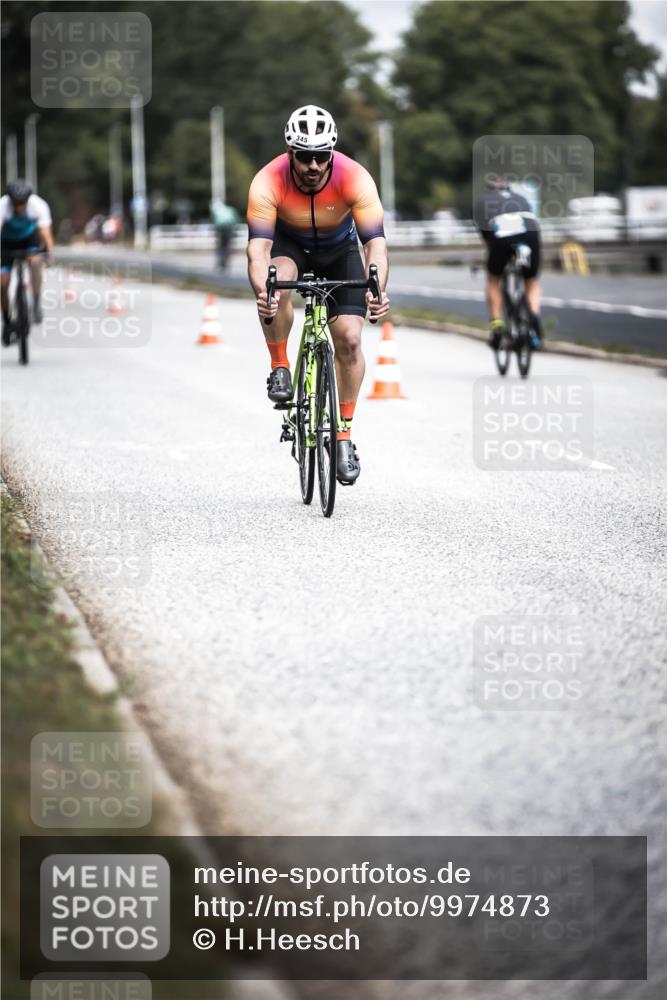 16.08.2026 - KN Förde Triathlon 2026 H.Heesch http://msf.ph/oto/9974873 16.08.2026 11:07:19 Radfahren 302, 304, 306, 322, 328, 345, 348, 356, 371 meine-sportfotos.de
