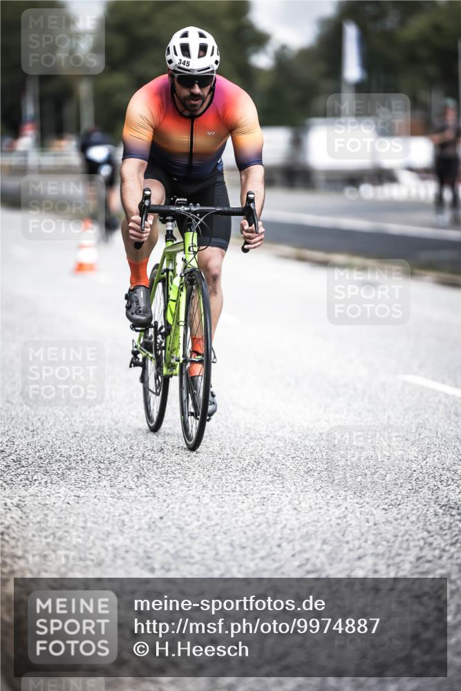 16.08.2026 - KN Förde Triathlon 2026 H.Heesch http://msf.ph/oto/9974887 16.08.2026 11:07:19 Radfahren 302, 304, 306, 322, 328, 345, 348, 356, 371 meine-sportfotos.de
