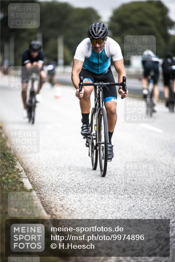 16.08.2026 - KN Förde Triathlon 2026 H.Heesch http://msf.ph/oto/9974896 16.08.2026 11:07:22 Radfahren 302, 322, 328, 345, 348, 371 meine-sportfotos.de