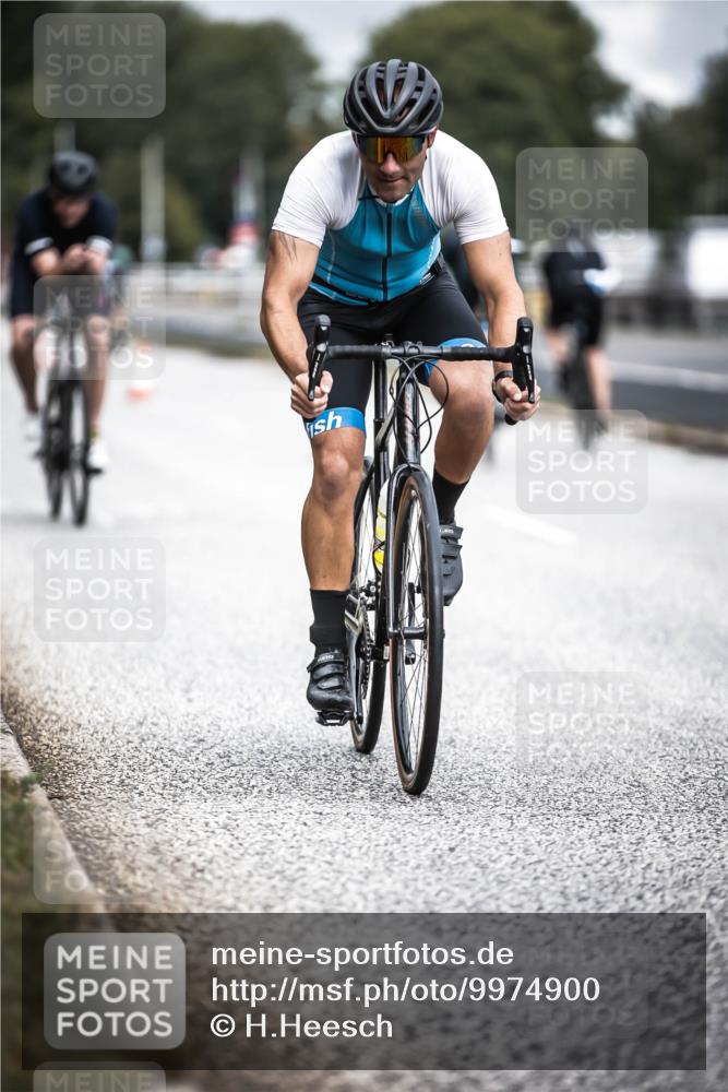 16.08.2026 - KN Förde Triathlon 2026 H.Heesch http://msf.ph/oto/9974900 16.08.2026 11:07:22 Radfahren 302, 322, 328, 345, 348, 371 meine-sportfotos.de