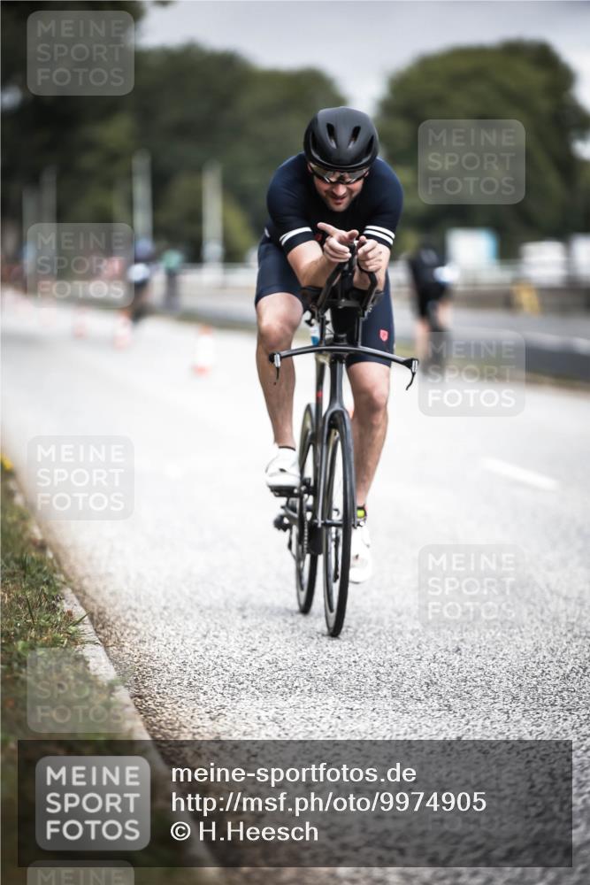 16.08.2026 - KN Förde Triathlon 2026 H.Heesch http://msf.ph/oto/9974905 16.08.2026 11:07:23 Radfahren 302, 322, 328, 345, 348, 371 meine-sportfotos.de