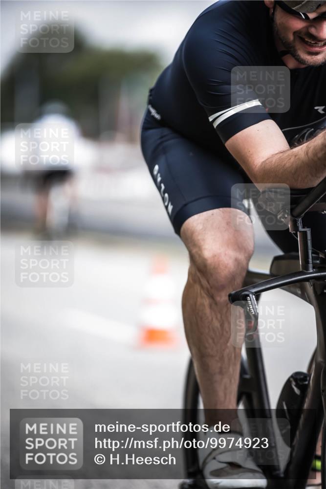 16.08.2026 - KN Förde Triathlon 2026 H.Heesch http://msf.ph/oto/9974923 16.08.2026 11:07:24 Radfahren 302, 322, 328 meine-sportfotos.de
