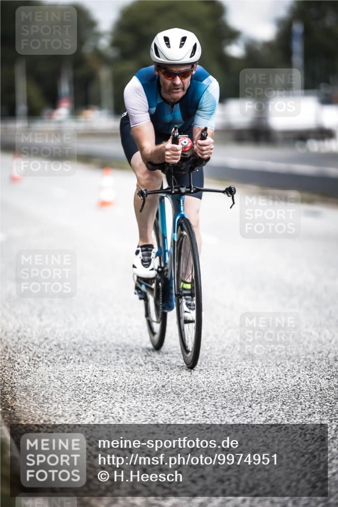 16.08.2026 - KN Förde Triathlon 2026 H.Heesch http://msf.ph/oto/9974951 16.08.2026 11:07:37 Radfahren 330, 350, 355 meine-sportfotos.de