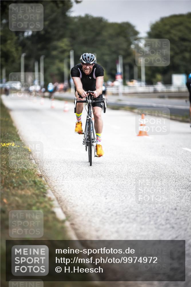 16.08.2026 - KN Förde Triathlon 2026 H.Heesch http://msf.ph/oto/9974972 16.08.2026 11:07:43 Radfahren 355, 367, 391 meine-sportfotos.de