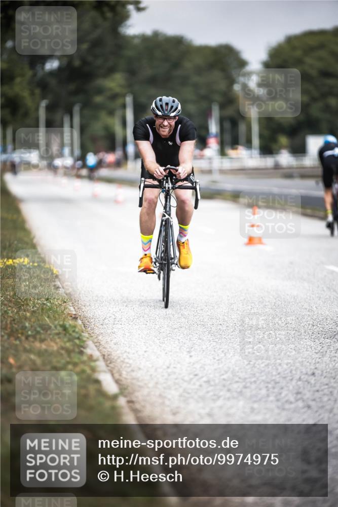 16.08.2026 - KN Förde Triathlon 2026 H.Heesch http://msf.ph/oto/9974975 16.08.2026 11:07:43 Radfahren 355, 367, 391 meine-sportfotos.de