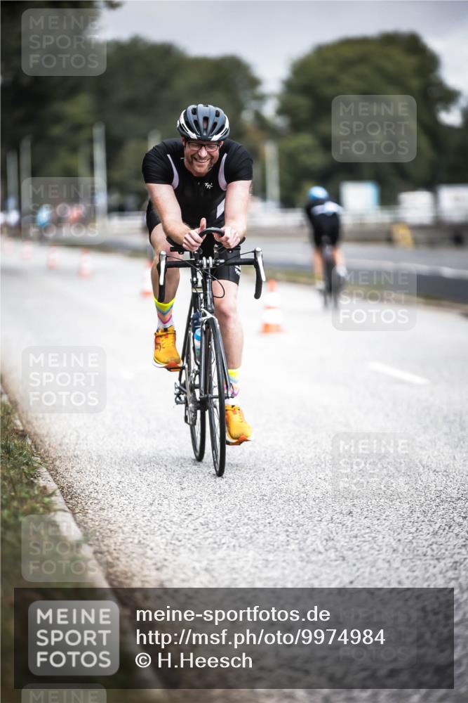 16.08.2026 - KN Förde Triathlon 2026 H.Heesch http://msf.ph/oto/9974984 16.08.2026 11:07:44 Radfahren 355, 367, 391 meine-sportfotos.de