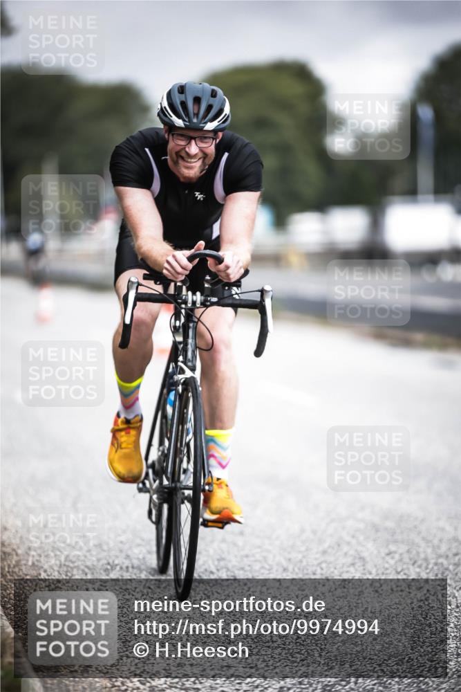 16.08.2026 - KN Förde Triathlon 2026 H.Heesch http://msf.ph/oto/9974994 16.08.2026 11:07:44 Radfahren 355, 367, 391 meine-sportfotos.de