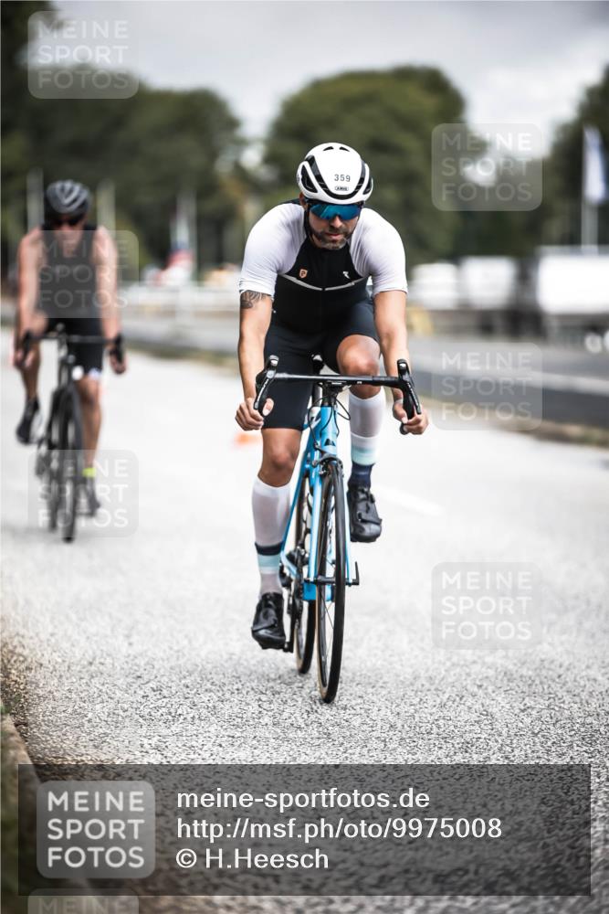 16.08.2026 - KN Förde Triathlon 2026 H.Heesch http://msf.ph/oto/9975008 16.08.2026 11:08:05 Radfahren 301, 307, 359, 382, 804 meine-sportfotos.de