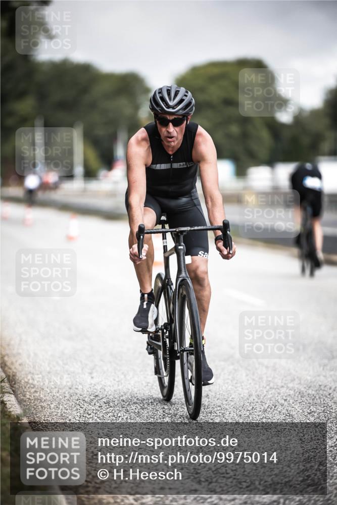 16.08.2026 - KN Förde Triathlon 2026 H.Heesch http://msf.ph/oto/9975014 16.08.2026 11:08:05 Radfahren 301, 307, 359, 382, 804 meine-sportfotos.de