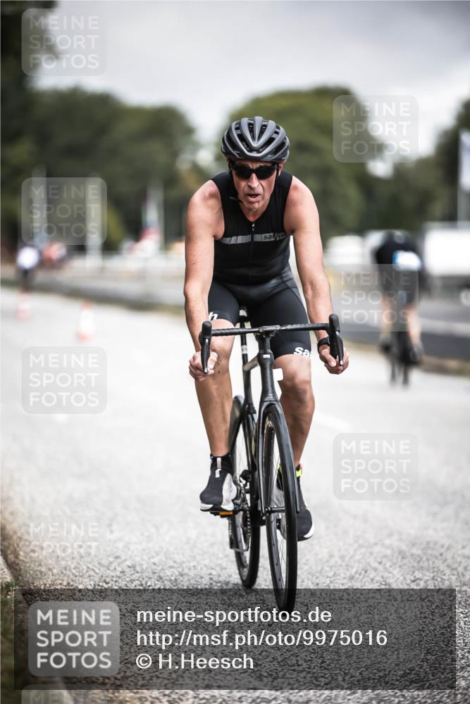 16.08.2026 - KN Förde Triathlon 2026 H.Heesch http://msf.ph/oto/9975016 16.08.2026 11:08:06 Radfahren 301, 307, 359, 804 meine-sportfotos.de